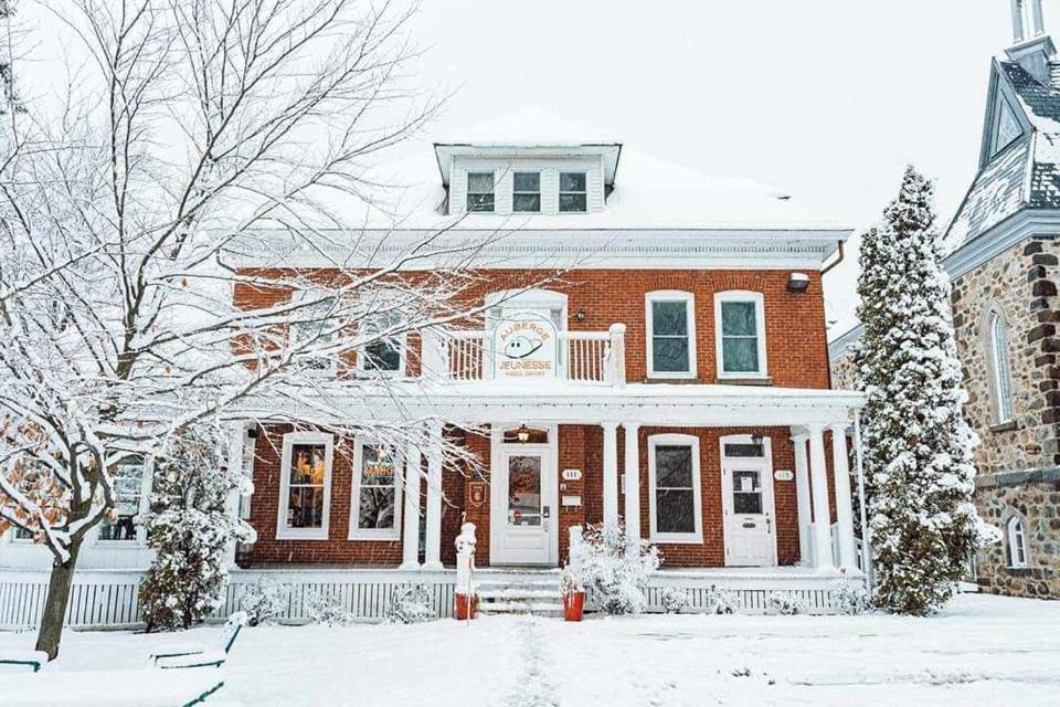 Auberge De Jeunesse Magog-Orford Hostel Exterior photo